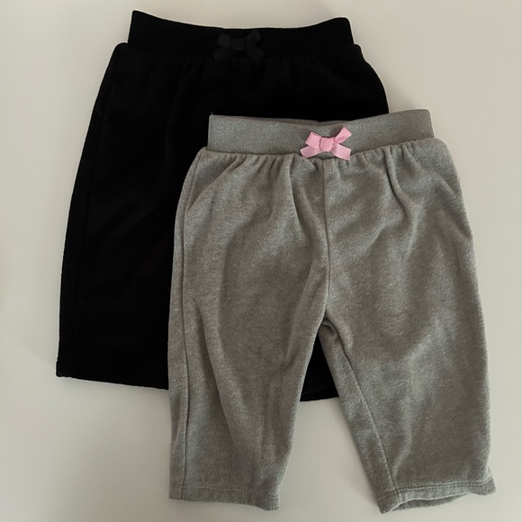 0-3 month old (Lot Bundle of 4) Gerber Baby Fleece Pants - Picture 3 of 4